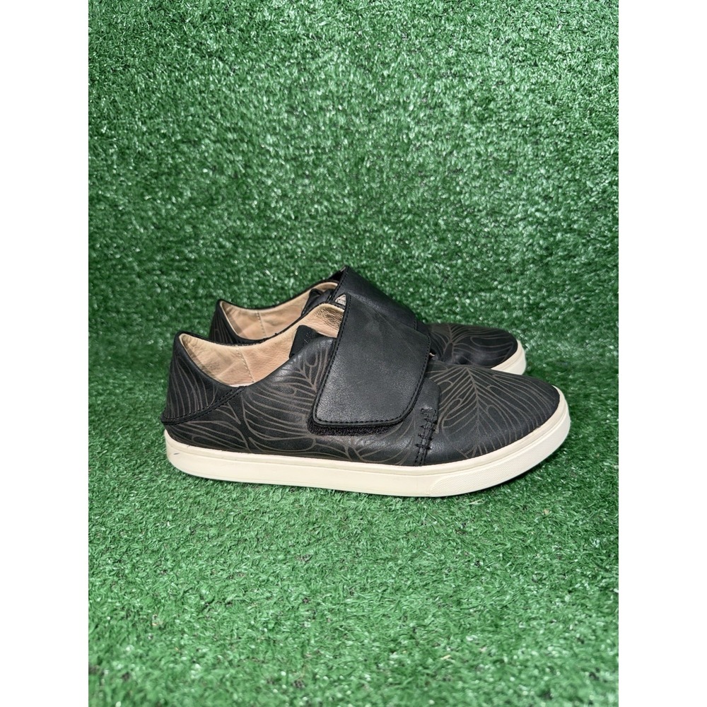 Olukai Women Size 6 Pehuea Loupili Black White Leather Shoe Strap Casual Sneaker